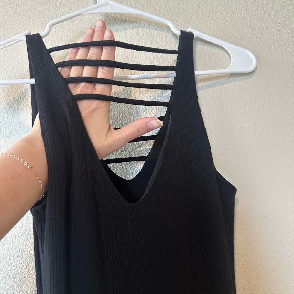 Lucy Love Black Dress - Picture 5 of 7